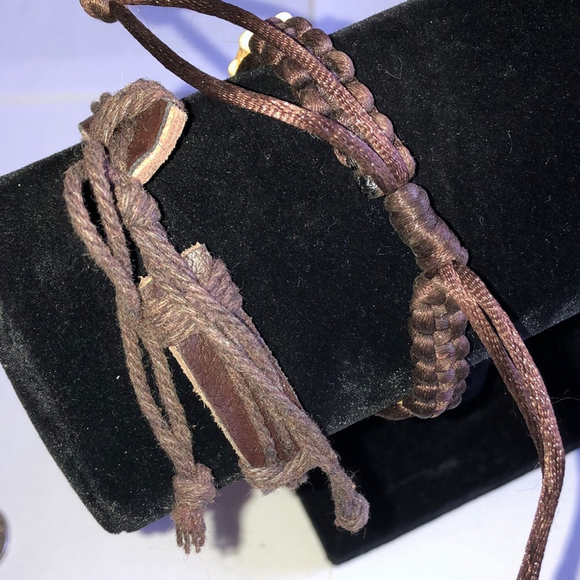 Lot of 2 Brown Leather Carved Turtle Adjustable Boho Bracelets - Picture 5 of 8